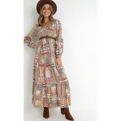 Beżowo-Różowa Sukienka z Kopertowym Dekoltem w Patchworkowy Wzór Betey. Brązowe sukienki damskie Born2be, na co dzień, l, bez wzorów, z jeansu, eleganckie, bez kołnierzyka, bez ramiączek, maxi, kopertowe. Za 99.99 zł.