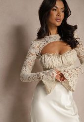 Beżowa Bluzka z Koronki Zdobiona Rozcięciem przy Dekolcie i Rozkloszowanymi Rękawami Selanda. Brązowe bluzki damskie Renee, m, z aplikacjami, z jeansu, eleganckie, bez kołnierzyka, bez ramiączek. Za 89.99 zł.