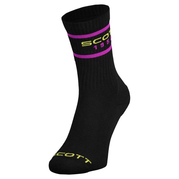 Skarpety SCOTT Retro Casual Crew 3. Czarne skarpetki damskie Scott, bez wzorów, z bawełny. Za 59.99 zł.
