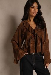 Brązowa Bluzka w Panterkę z Szerokimi Rękawami Zdobiona Falbankami Enntia. Brązowe bluzki damskie Renee, l, z aplikacjami, z jeansu, eleganckie, bez kołnierzyka, bez ramiączek. Za 129.99 zł.