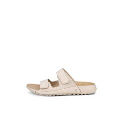 Kobiece klapki na koturnie Ecco Cozmo Strap. Brązowe klapki damskie ecco, bez wzorów, ze skóry, sportowe, bez obcasa, na koturnie, bez zapięcia. Za 448.00 zł.