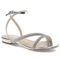 Srebrne Sandały Bayla Eleganckie Płaskie Buty. Szare sandały damskie Bayla, z aplikacjami, ze skóry ekologicznej, bez obcasa, na płaskiej podeszwie, bez zapięcia. Za 299.00 zł.