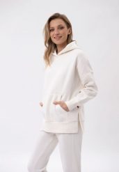Bluza oversize B-LOVE. Białe bluzy damskie Volcano, m, bez wzorów, z bawełny, bez ramiączek, z kapturem. Za 179.99 zł.