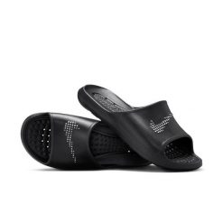 KLAPKI męskie NIKE VICTORI ONE CZ5478-001 basenowe czarne na basen 45. Czarne klapki męskie Nike, bez wzorów, bez zapięcia. Za 149.00 zł.