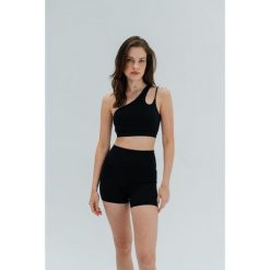 Damskie szorty sportowe do jogi Moonholi Glam z kieszeniami. Czarne obuwie sportowe damskie MOONHOLI, bez wzorów, bez zapięcia, na fitness i siłownię. Za 229.00 zł.