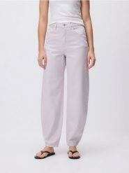 Jeansy barrel leg - różowy. Czerwone jeansy damskie Reserved, bez wzorów, z bawełny. Za 129.99 zł.