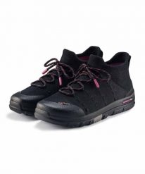 Buty turystyczne damskie wodoodporne Brubeck TREK MERINO. Czarne obuwie trekkingowe damskie Brubeck, z materiału, bez zapięcia. Za 499.00 zł.