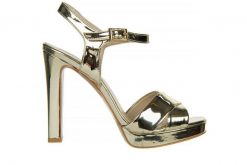 Sandały Bayla-187 281-7351 Gold 187084, Złoty, Skóra ekologiczna - 41. Żółte sandały damskie Bayla, bez wzorów, z lakierowanej skóry, bez obcasa, na obcasie, bez zapięcia. W wyprzedaży za 134.10 zł.