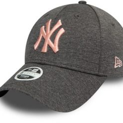 Czapka z daszkiem damska 9FORTY Tech New York Yankees MLB Cap. Szare czapki damskie New Era, bez wzorów, z bawełny, sportowe. Za 109.99 zł.