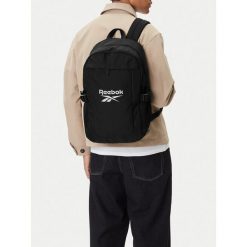 Plecak Reebok. Czarne plecaki męskie Reebok, bez wzorów, sportowe. Za 159.99 zł.