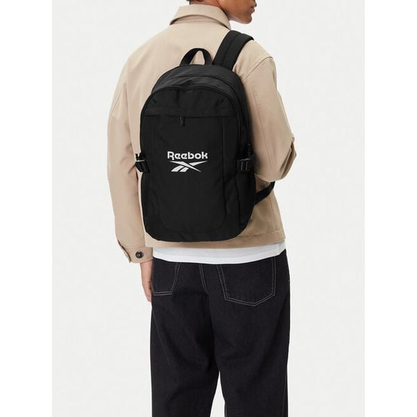 Plecak Reebok. Czarne plecaki męskie Reebok, bez wzorów, sportowe. Za 159.99 zł.