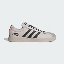 Buty Vl Court Audi Revolut F1 Team. Białe obuwie sportowe damskie Adidas, bez wzorów, z syntetyku, bez zapięcia. Za 299.00 zł.