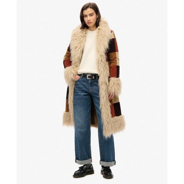 Damski długi płaszcz Superdry Afghan Patchwork. Brązowe płaszcze damskie Superdry, bez wzorów, boho, bez kołnierzyka, bez kaptura. W wyprzedaży za 1,029.20 zł.