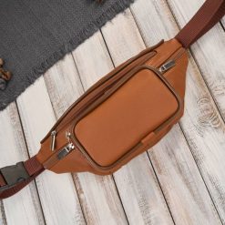 Saszetka nerka męska skórzana klasyczna na pas koniakowa Abruzzo ABR-41-CG. Szare saszetki i nerki męskie bez wzorów, ze skóry. Za 89.00 zł.