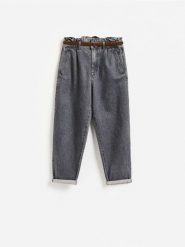 Jeansy paperbag z paskiem - szary. Szare jeansy damskie Reserved, bez wzorów, z bawełny. Za 139.99 zł.
