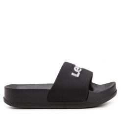 Klapki Levi's®. Czarne klapki damskie bez wzorów, bez obcasa, bez zapięcia. Za 149.99 zł.