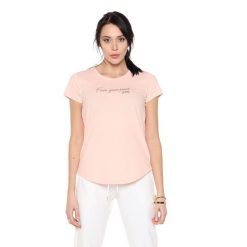 Koszulka z bawełna na co dzień na siłownię. Czerwone bluzki damskie LEONE 1947 APPAREL, bez wzorów, z bawełny, sportowe, bez kołnierzyka, bez ramiączek. Za 82.10 zł.