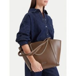 Torebka Nine West. Brązowe shopperki damskie Nine West, bez wzorów, bez dodatków. Za 229.99 zł.