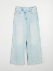 Jeansy wide leg high waist z krzyżowanym pasem - niebieski. Niebieskie jeansy damskie Sinsay, bez wzorów, z denimu, z podwyższonym stanem. Za 69.99 zł.