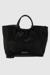 VALENTINO Duża czarna plisowana shopperka river re z saszetką. Czarne shopperki damskie Valentino by Mario Valentino, bez wzorów, duże, bez dodatków. W wyprzedaży za 699.99 zł.