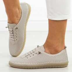 Beżowe skórzane półbuty damskie Filippo Dp6140/26. Brązowe półbuty damskie Filippo, na jesień, w ażurowe wzory, z jeansu, biznesowe, z okrągłym noskiem, bez obcasa, na płaskiej podeszwie, bez zapięcia. Za 219.00 zł.