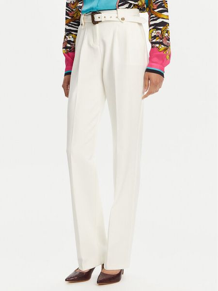 Versace Jeans Couture Spodnie materiałowe 78HAA111 Biały Straight Fit. Białe spodnie materiałowe damskie Versace Jeans Couture, bez wzorów, z jeansu. Za 1,499.00 zł.