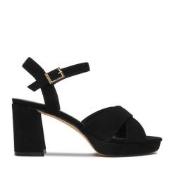 Sandały JENNY. Czarne sandały damskie Jenny, bez wzorów, bez obcasa, na słupku, bez zapięcia. Za 149.99 zł.