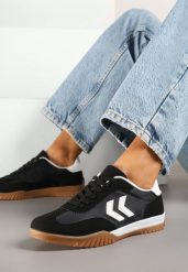 Czarno-Białe Sneakersy Typu Kultowe Tenisówki Zdobione Przeszyciami Mepenna. Czarne trampki i tenisówki damskie Renee, z aplikacjami, z jeansu, bez zapięcia. Za 79.99 zł.