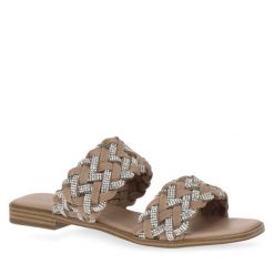 Klapki Caprice. Brązowe klapki damskie Caprice, bez wzorów, bez obcasa, bez zapięcia. Za 229.99 zł.