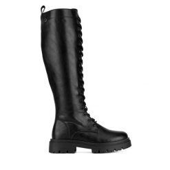Kozaki DeeZee. Czarne kozaki damskie DeeZee, bez wzorów, bez obcasa, na płaskiej podeszwie, bez zapięcia. Za 229.99 zł.