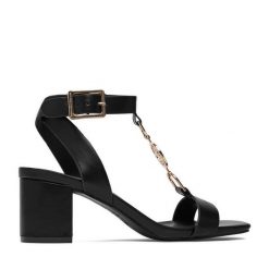 Sandały Beverly Hills Polo Club. Czarne sandały damskie Beverly Hills Polo Club, bez wzorów, bez obcasa, na słupku, bez zapięcia. Za 199.99 zł.