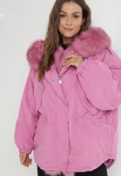 Różowa Kurtka Parka Oversize z Futerkiem Mitto. Czerwone kurtki damskie Born2be, na zimę, l, bez wzorów, bez kaptura. Za 389.99 zł.