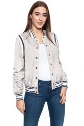 DAMSKA KURTKA PRZEJŚCIOWA MUSTANG Hanna C blouson 1009154 4025. Kurtki damskie Mustang, s, bez wzorów, bez kaptura. W wyprzedaży za 119.99 zł.
