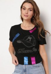 Czarny Bawełniany T-shirt z Krótkim Rękawem Ozdobiony Nadrukiem z Cyrkoniami Abilena. Czarne t-shirty damskie Born2be, l, bez wzorów, z bawełny, bez kołnierzyka, bez ramiączek. Za 29.99 zł.