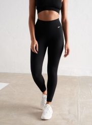 Damskie legginsy bezszwowe, prążkowane, wysoki stan, squat proof czarne. Czarne legginsy damskie Aim'n, bez wzorów, z dzianiny. Za 254.00 zł.