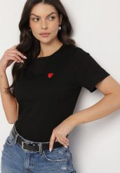Czarny T-shirt z Bawełny z Krótkim Rękawem i Naszywką w Kształcie Serca Viketta. Czarne t-shirty damskie Born2be, l, z aplikacjami, z bawełny, klasyczne, bez kołnierzyka, bez ramiączek. Za 34.99 zł.
