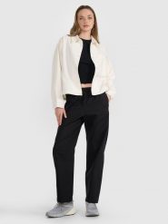 4F Spodnie casual damskie - czarne XXL. Czarne spodnie materiałowe damskie 4F, bez wzorów, z bawełny, casualowe. W wyprzedaży za 99.99 zł.