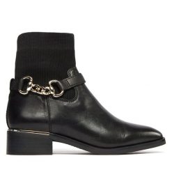 Botki Aldo. Czarne botki damskie Aldo, bez wzorów, bez obcasa, na płaskiej podeszwie, bez zapięcia. Za 599.99 zł.