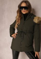 Ciemnozielona Kurtka Parka z Kapturem z Futerkiem Bimi. Zielone kurtki damskie Renee, na jesień, l, z aplikacjami, z kapturem. Za 169.99 zł.