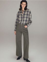 Jeansy wide leg z wysokim stanem - zielony. Zielone jeansy damskie Reserved, bez wzorów, z bawełny, z podwyższonym stanem. Za 139.99 zł.