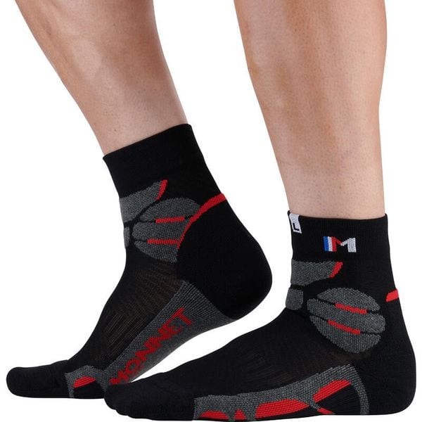 Skarpetki Monnet Mid Expert. Czerwone skarpetki damskie MONNET, bez wzorów. Za 135.00 zł.