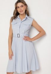 Niebieska Wiskozowa Sukienka Rozkloszowana z Koszulową Górą i Plisami z Paskiem Eviravie. Niebieskie sukienki damskie Born2be, l, bez wzorów, z wiskozy, eleganckie, bez kołnierzyka, bez ramiączek, midi, koszulowe. Za 179.99 zł.