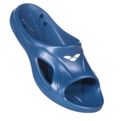 Klapki na basen dla dorosłych Arena Hydrosoft II Hook. Niebieskie klapki męskie ARENA, bez wzorów, bez zapięcia. Za 140.00 zł.
