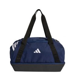 TORBA TIRO DUFFLE BAG SMALL WITH BOTTOM COMPARTMENT. Białe torby sportowe męskie Adidas, bez wzorów, z materiału. Za 169.00 zł.