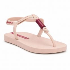 Sandały damskie Ipanema 26674 CLASS FEVER. Czerwone sandały damskie Ipanema, bez wzorów, z materiału, bez obcasa, bez zapięcia. Za 69.00 zł.