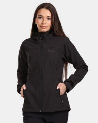 Damska kurtka softshell Kilpi RAVIA-W. Czarne kurtki sportowe damskie Kilpi, na jesień, bez wzorów, z materiału, bez ramiączek, bez kaptura, trekkingowe. Za 370.41 zł.
