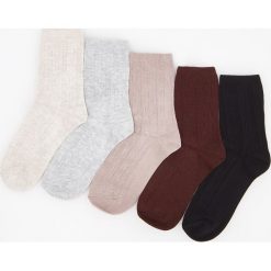 Skarpetki 5 pack - Czarny. Czarne skarpetki damskie Reserved, bez wzorów. Za 29.99 zł.