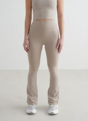 Damskie legginsy rozszerzane wysoki stan squat proof dla niskich Sense brązowe. Brązowe legginsy damskie Aim'n, bez wzorów, z elastanu. Za 339.00 zł.