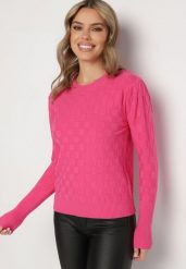 Fuksjowy Sweter z Wiskozą Modalem i Ozdobnym Splotem Jaliti. Czerwone swetry nierozpinane damskie Born2be, m, bez wzorów, z jeansu, wizytowe, bez kołnierzyka, bez ramiączek. Za 69.99 zł.