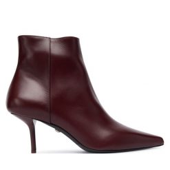 Botki Max Mara. Czerwone botki damskie Max Mara, bez wzorów, bez obcasa, na szpilce, bez zapięcia. Za 3,319.00 zł.